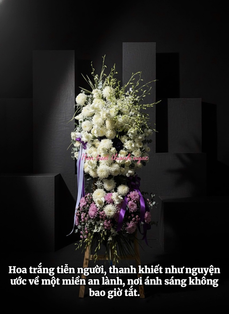 Kệ Hoa Viếng Trắng Điểm Tím